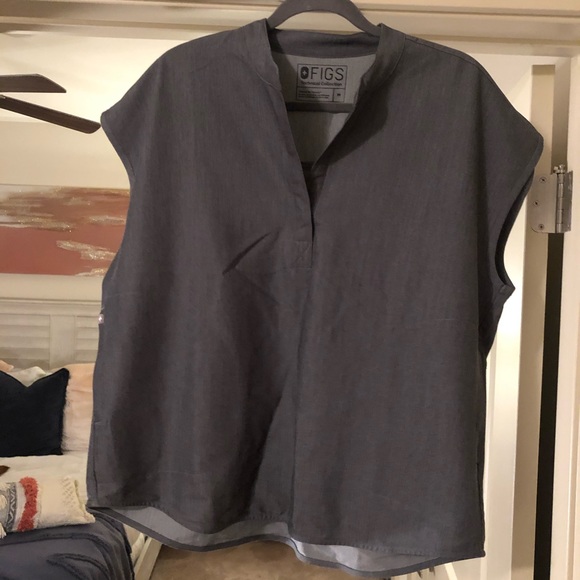 Like-New Figs Rafaela Mandarin Collar Scrub Top - Picture 2 of 4